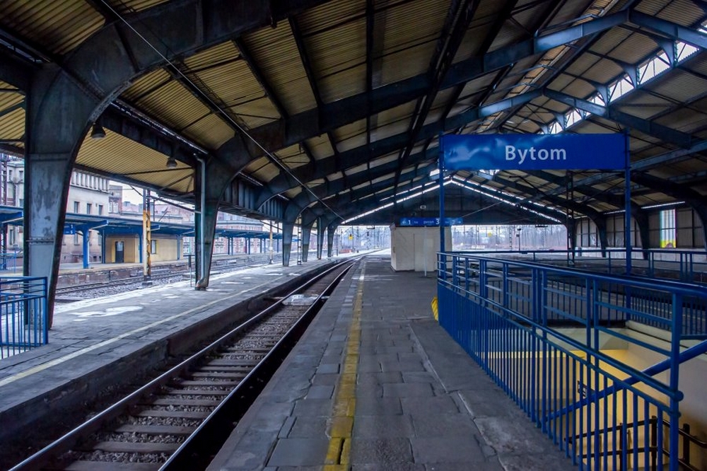 Hala peronowa dworca PKP przed modernizacją